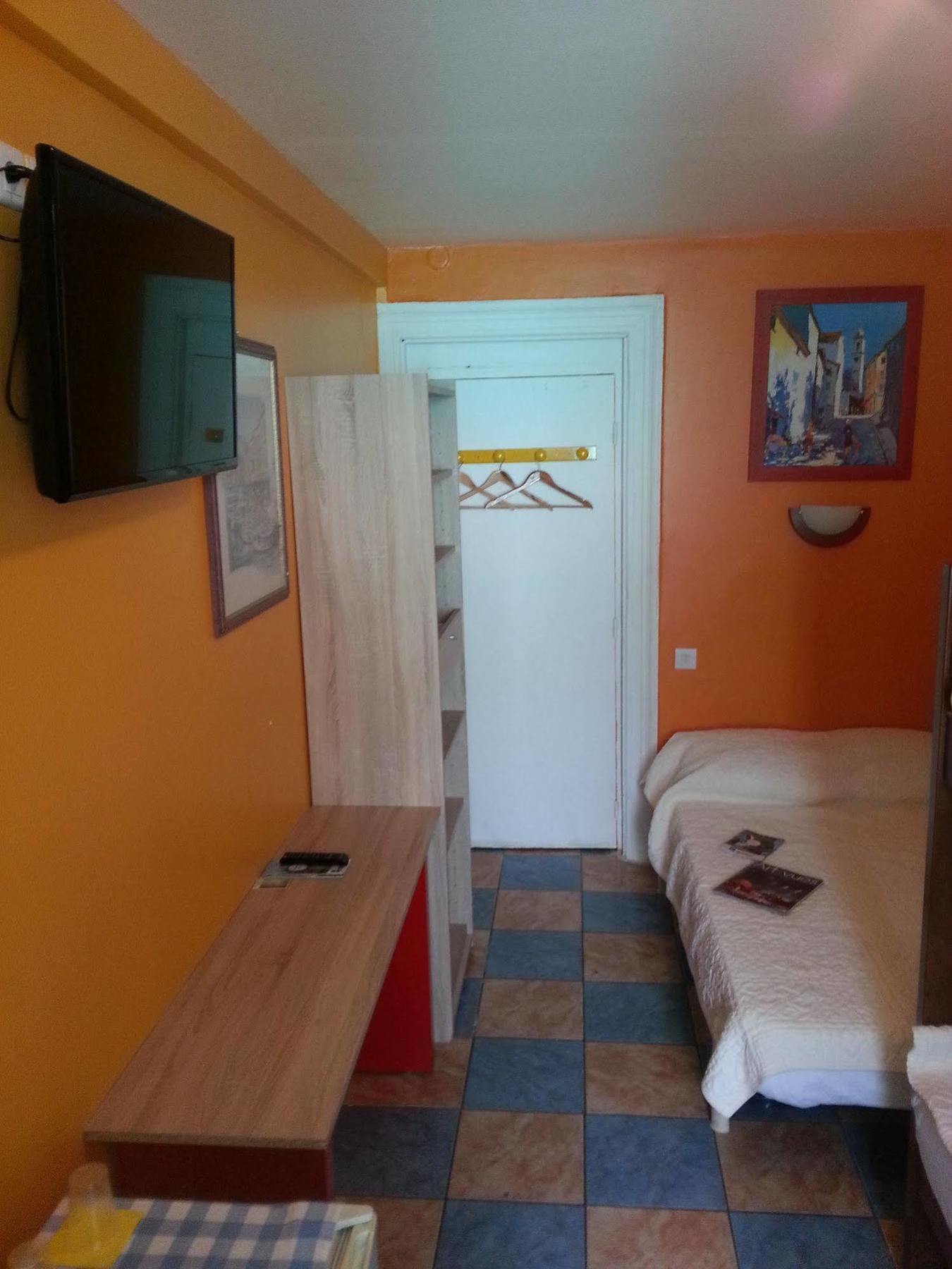 Hotel Des Voyageurs Montpellier Luaran gambar