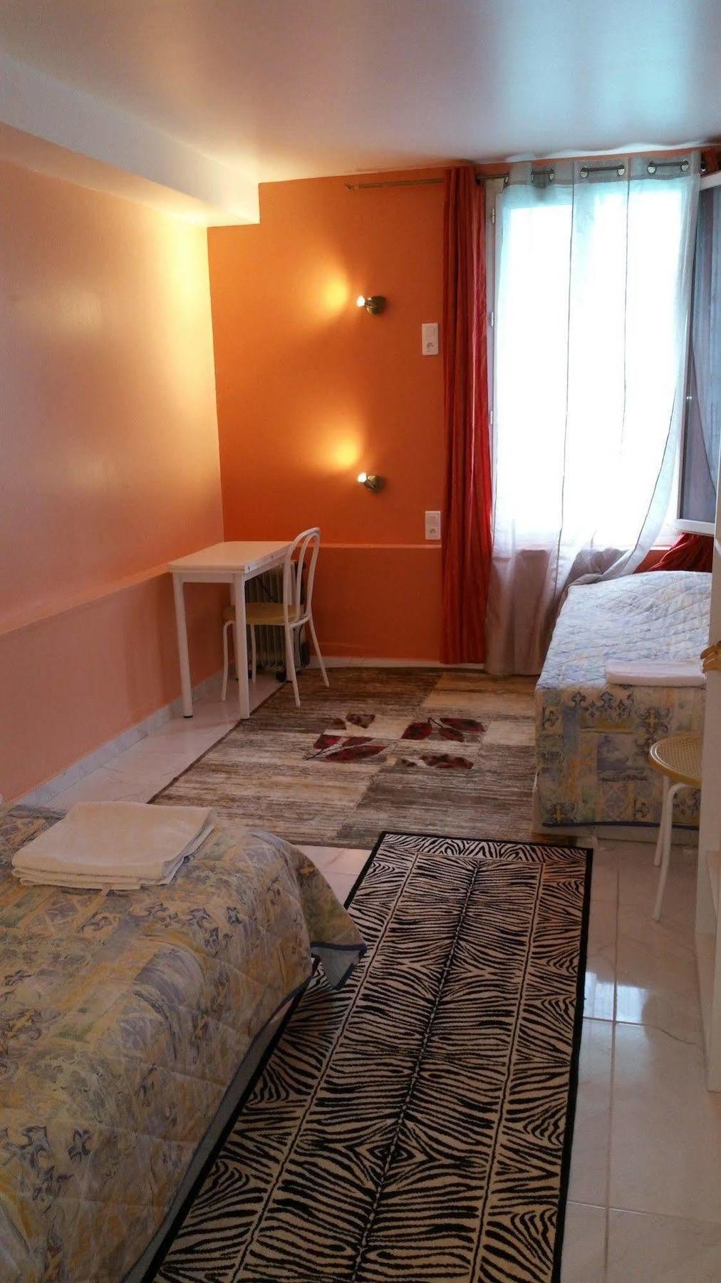 Hotel Des Voyageurs Montpellier Luaran gambar