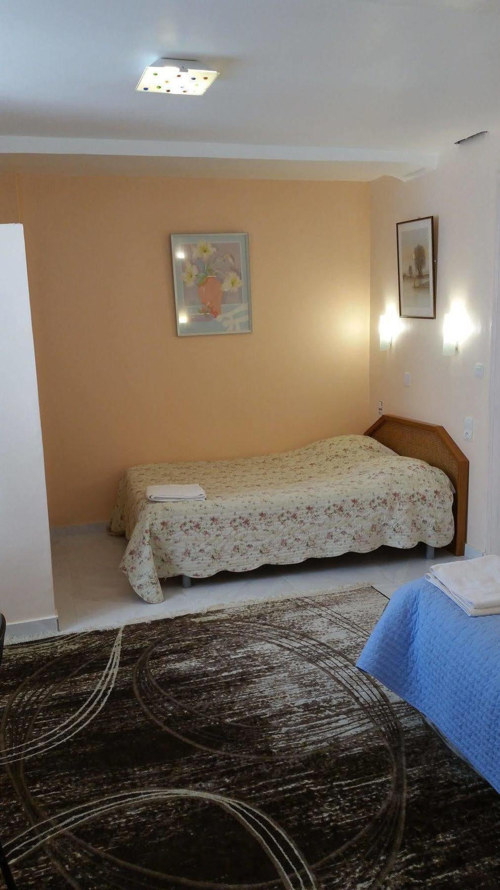 Hotel Des Voyageurs Montpellier Luaran gambar